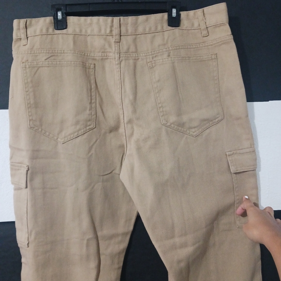 NEW Manfinity Men Khaki Nude Cargo Pants - Picture 8 of 11